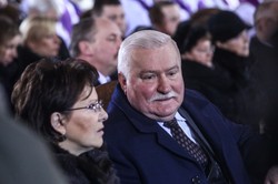 Lech Wałęsa: Cieszę się, że coś znaczę. U innych pod domem nie protestują