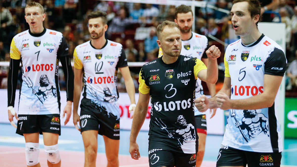 Siatkarze Lotosu Trefla Gdańsk pokonali Effectora Kielce 3:1 (20:25, 25:22, 25:21, 25:23) w jedynym poniedziałkowym spotkaniu 1. kolejki PlusLigi. Udany początek sezonu zawodników Andrei Anastasiego nie jest zaskoczeniem, bo ekipa z Trójmiasta była zdecydowanym faworytem meczu.