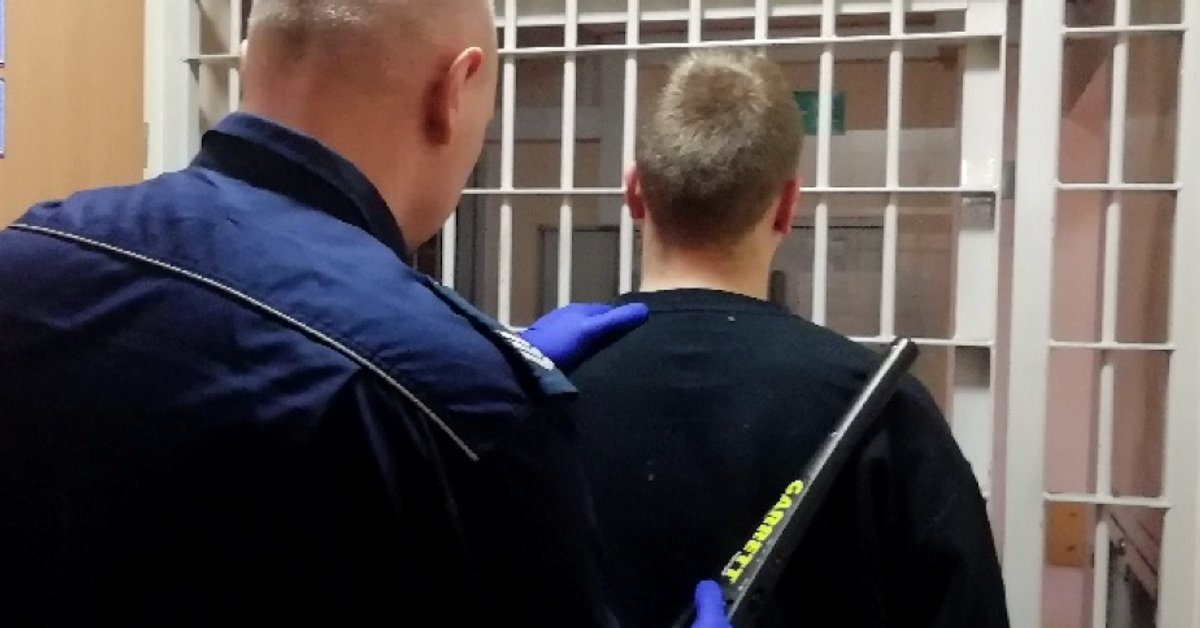 Zabił Martę, a jej córkę umieścił w oknie życia