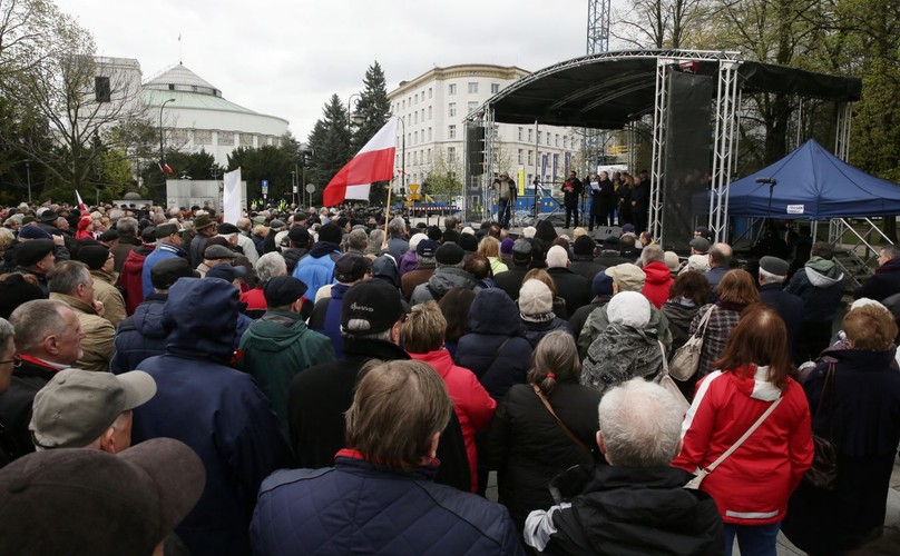 Demonstracja Federacji Stowarzyszeń Słub Mundurowych