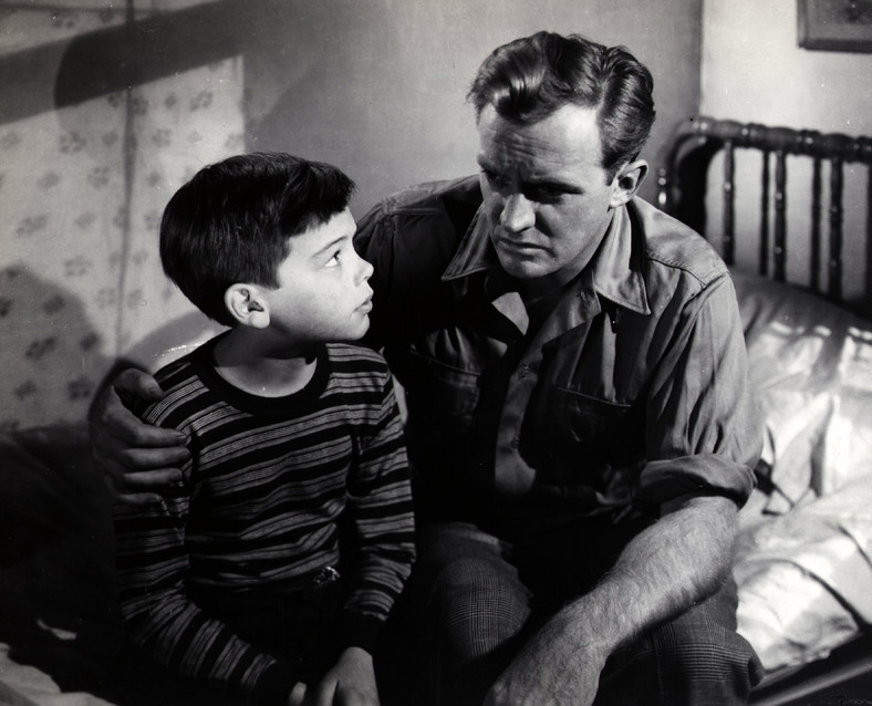 Bobby Driscoll i Arthur Kennedy w "The Window" 