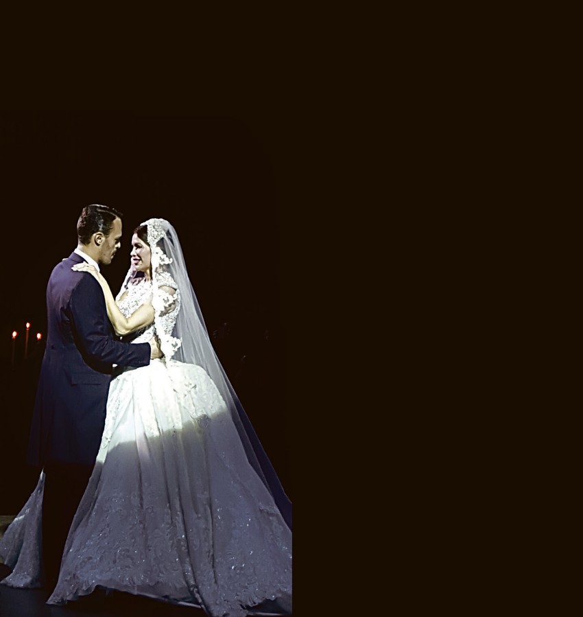 Nova mlada želi da ide na medeni mesec na Maldive, gde se prošle zime odmarala sa sinom Aleksandrom ili na kratko u Ameriku, kod Igorove sestre Nataše Kojić