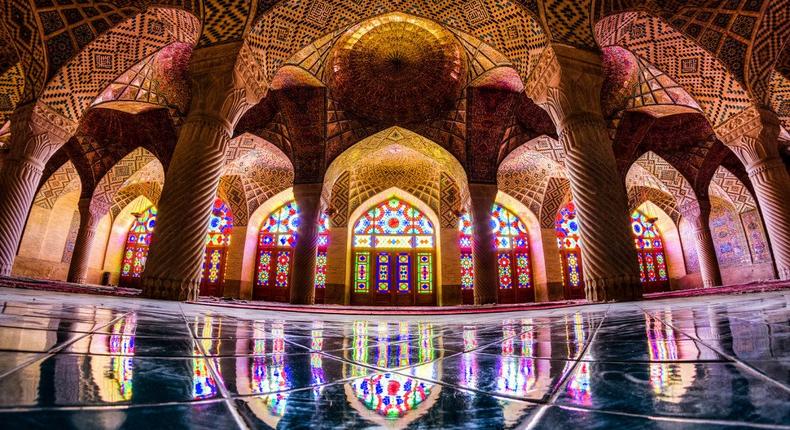 10 stunning mosques in the world