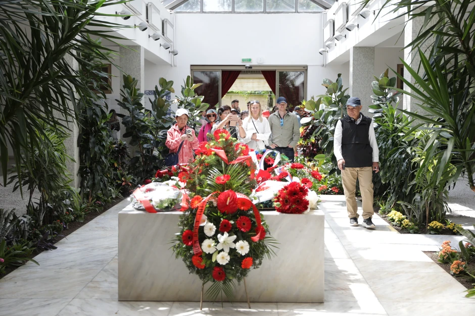 25 maj. Kuća cveća