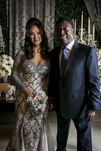 Edson Arantes do Nascimento i Marcia Cibele Aoki