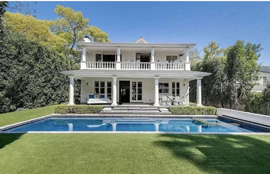 Kuća Nine i njenog partnera