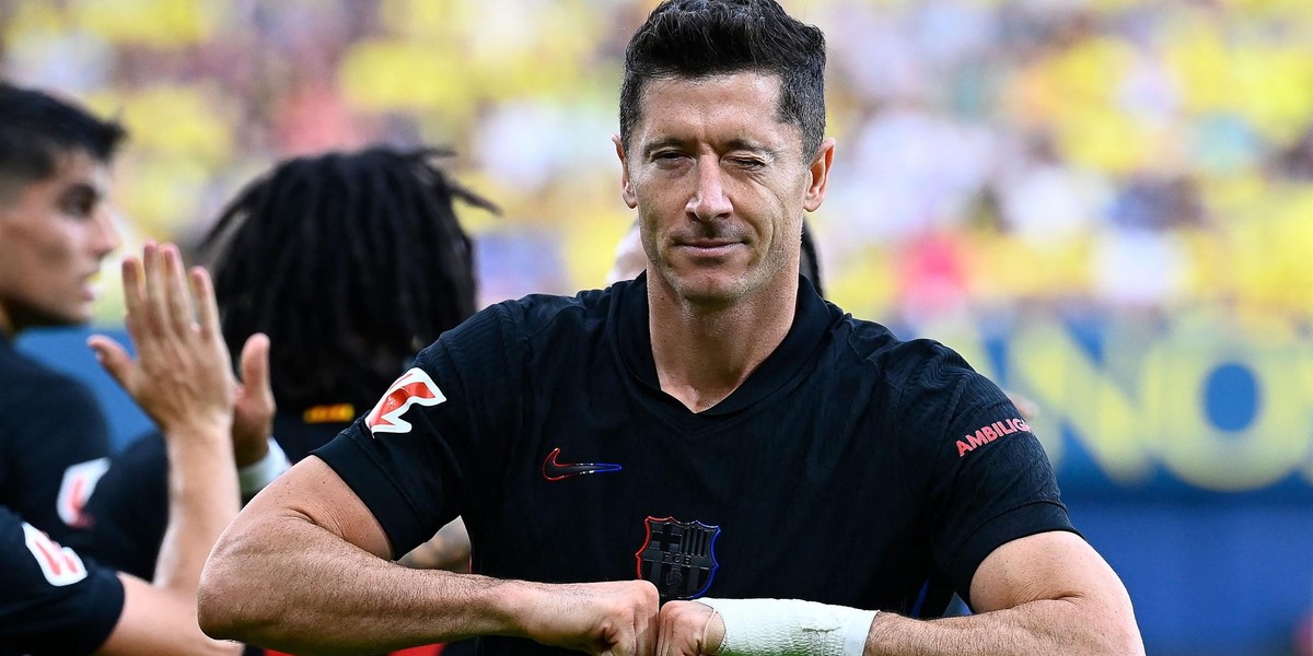 Robert Lewandowski miał powody do zadowolenia po niedzielnym meczu. 