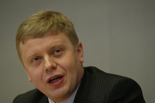 Raport: Szefowie największych polskich firm w Internecie