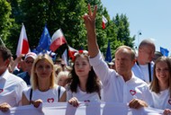 Donald Tusk w czasie marszu 4 czerwca w Warszawie