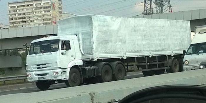 Wojskowy kamaz przemalowany na biało / foto: http://avmalgin.livejournal.com