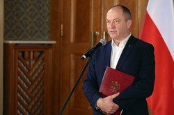 Co z wypłatą za godziny nadliczbowe? Wiceminister edukacji rozwiewa nadzieje