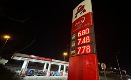 sobota: wielkie tankowanie za 6,80 zł. na tych stacjach benzyna 95 jest najtańsza [lista]