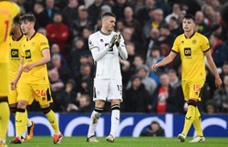 Bramkarz Sheffield United strzelił sobie gola Darwinem Nunezem [WIDEO]