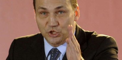 Minister Sikorski do 9-letniego syna ... Za burtę! Nie masz prawa tu być!