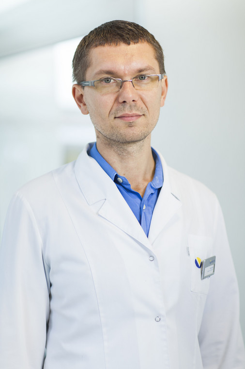 dr Adam Gronowski