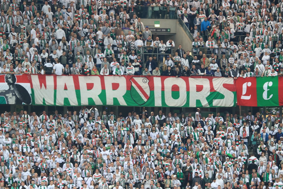 Gikiewicz wyrzucony z Legii Warszawa po jednym dniu. Przyłożyli się do tego kibice