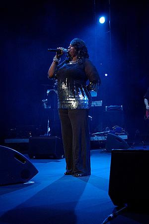 Niesamowita Angie Stone