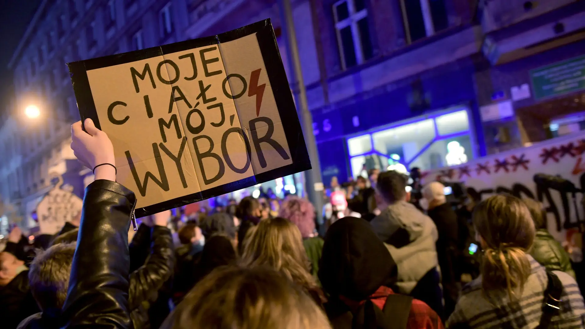 Kto za a kto przeciw aborcji? "Bardziej konserwatywni są mężczyźni"