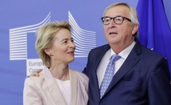 Szefowie instytucji europejskich przypominają o rocznicy II wojny światowej. "Muszę być wdzięczny, żyjąc na kontynencie pokoju"