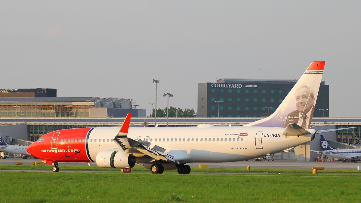 Linie lotnicze Norwegian uruchomią w zimie bezpośrednie loty z Polski na Wyspy Kanaryjskie - otwarte zostaną dwie trasy z Warszawy: do Las Palmas (Gran Canaria) i Tenerife (lotnisko Aeropuerto de Tenerife Sur w Granadilla de Abona na południu Teneryfy).