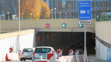 Tunel Wisłostrady wyłączony z ruchu. "Zareagował czujnik przeciwpożarowy"