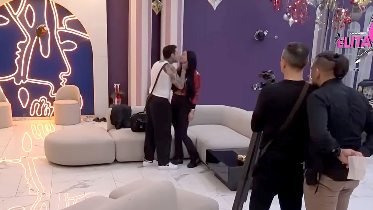 poljubac Maje i Filipa