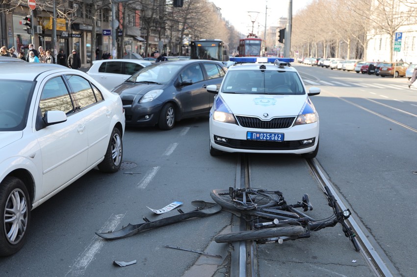 Saobraćajna nezgoda/Ilustracija
