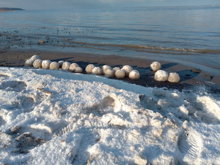 Kule lodowe nad Zalewem Wiślanym