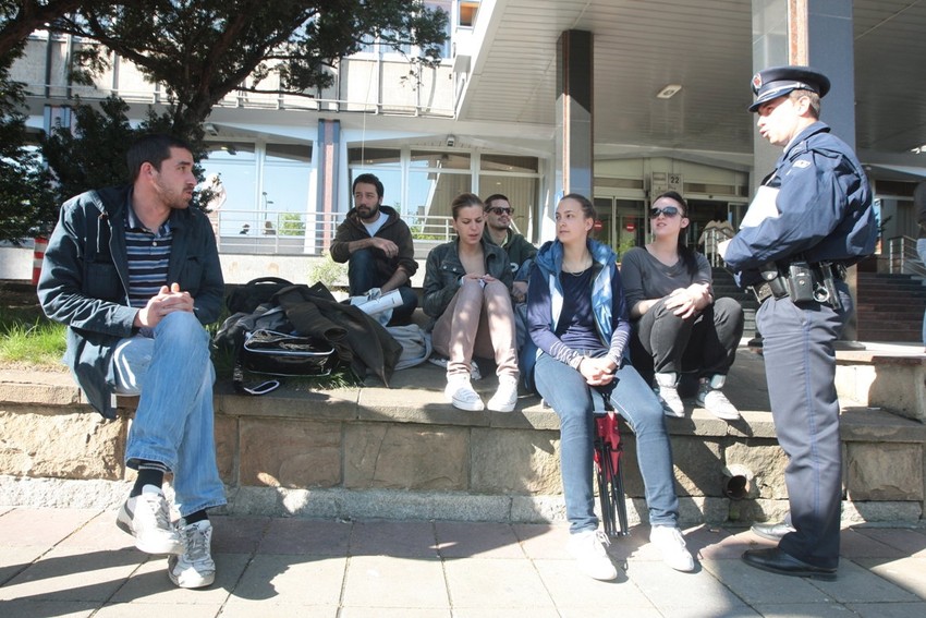 Ministarstvo još nije uplatilo obećani novac: Štrajk studenata Fakulteta primenjenih umetnostiu