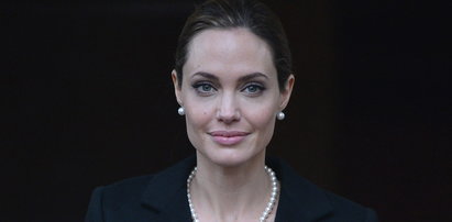 Angelina Jolie wytnie sobie jajniki!