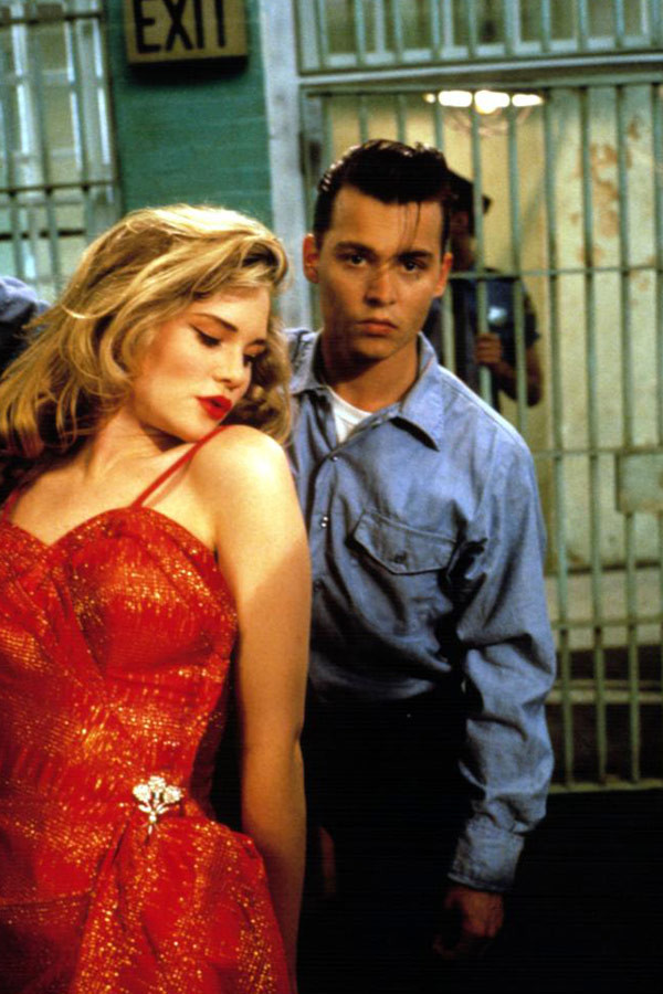 Amy Locane jako Allison Vernon-Williams i Johnny Depp jako Wade Beksa Walker w filmie "Beksa" (1990)