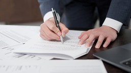 w ustawie o układach zbiorowych brak realnych zachęt do dialogu społec