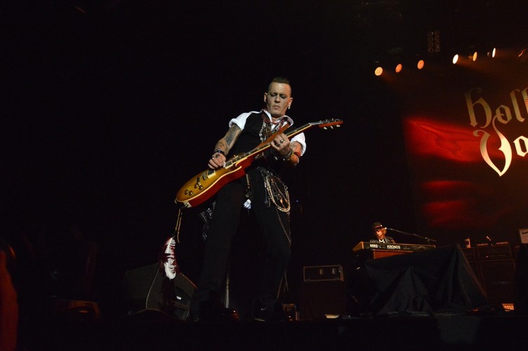 Hollywood Vampires. Warszawa, Torwar, 12 czerwca 2018 roku