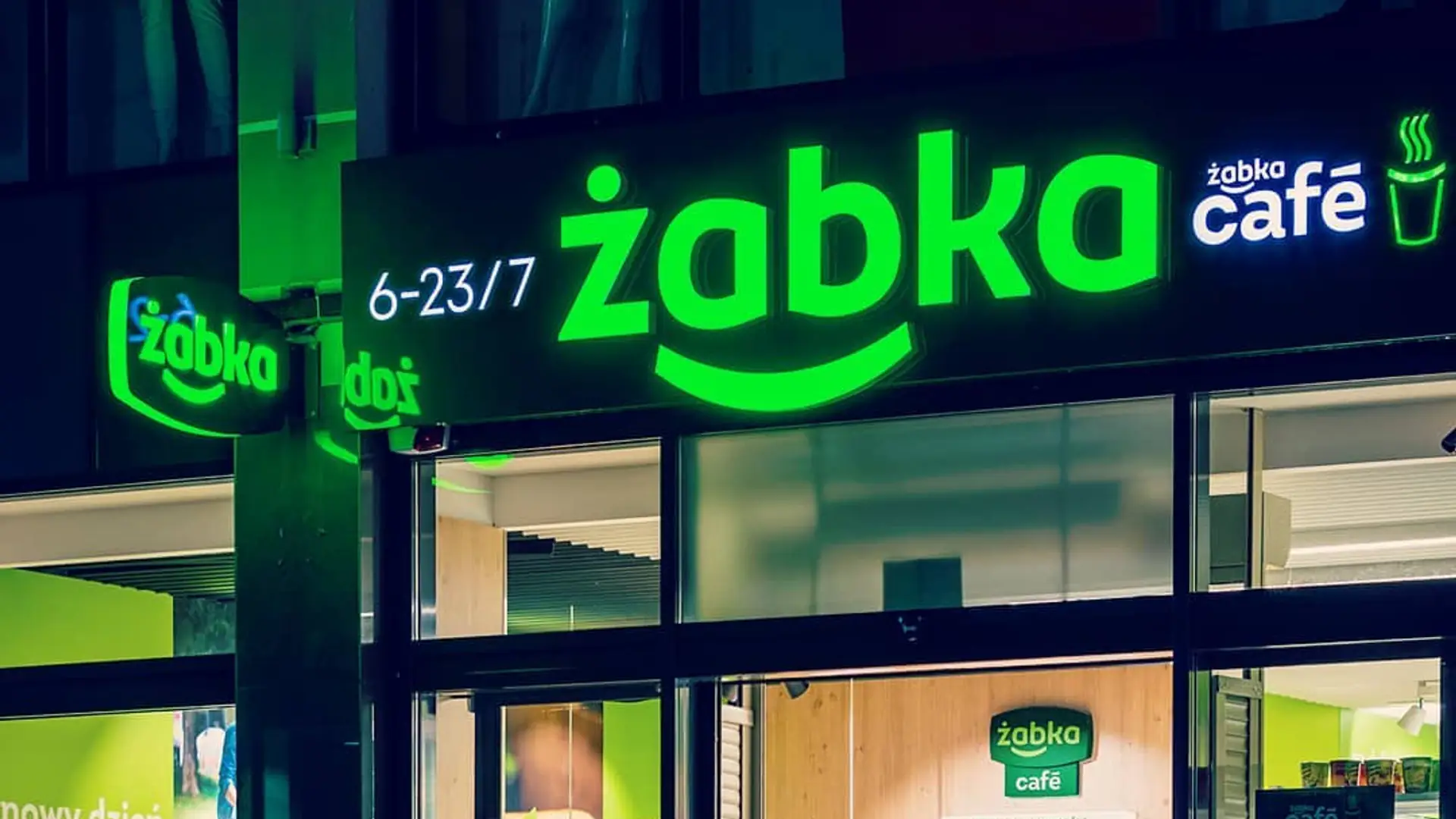 Żabki będą zamknięte w niedzielę? Projekt nowelizacji ustawy o zakazie handlu trafił do Sejmu