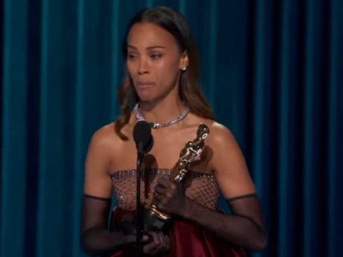 Oskar 2025: Zoe Saldana osvojila Oskar pa grcala u suzama, šta je rekla glumica na bini