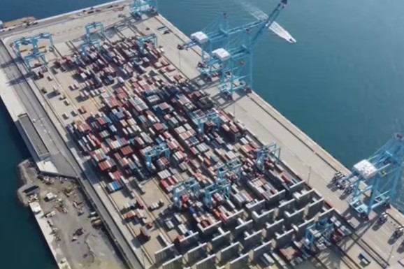 ŠOK U ITALIJI Zaplenjeno skoro 800 kila kokaina: Paketi označeni srpskom zastavom (VIDEO)