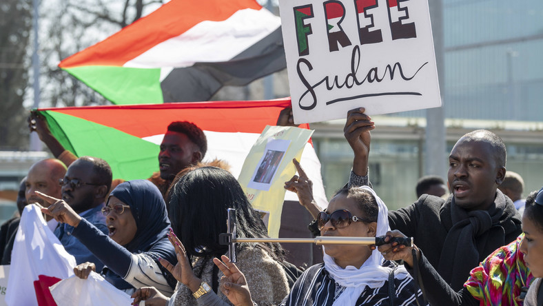 Warszawa: wiec Sudańczyków przeciwko dyktaturze w ich kraju