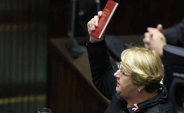 Demonstracja w Gdańsku. Krzywonos: Nie mogą nam odebrać ostatniego środka obrony!