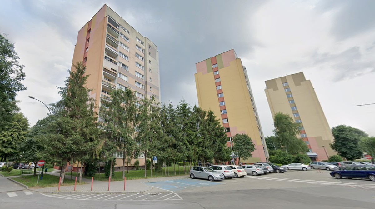 8-latek wypadł z okna na pierwszym piętrze w Nowym Sączu