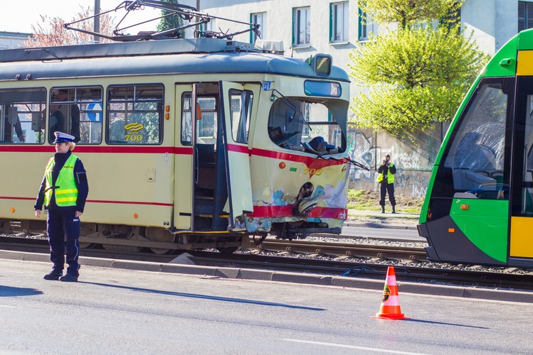 ZDERZENIE TRZECH TRAMWAJÓW W POZNANIU