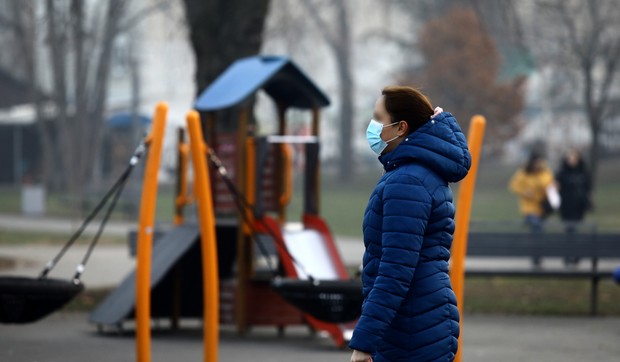 Nošenje maske, ilustracija