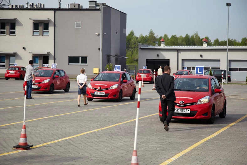 Coraz trudniej o ubogo wyposażone auto do egzaminowania kierowców