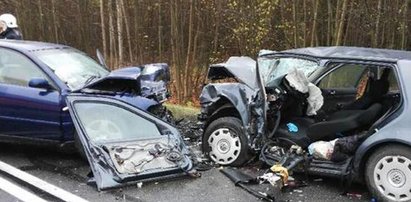 Tragedia pod Szczytnem. Jedna osoba nie żyje, wiele rannych