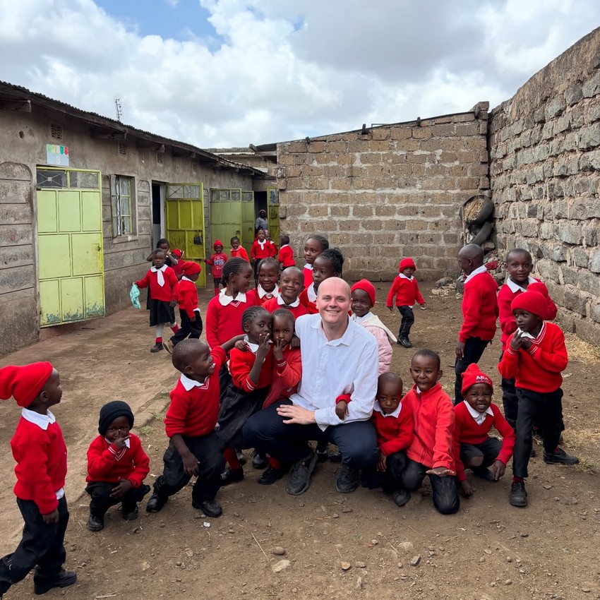 Zahvaljujući uplatama Vladimirovih prijatelja iz Srbije, obezbeđeno je dovoljno novca da cela škola ode na izlet