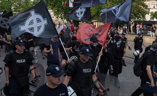 Nacjonaliści na 'Szturmowym Święcie Pracy 2018'. Obywatele RP: Policja nie dopełniła obowiązków