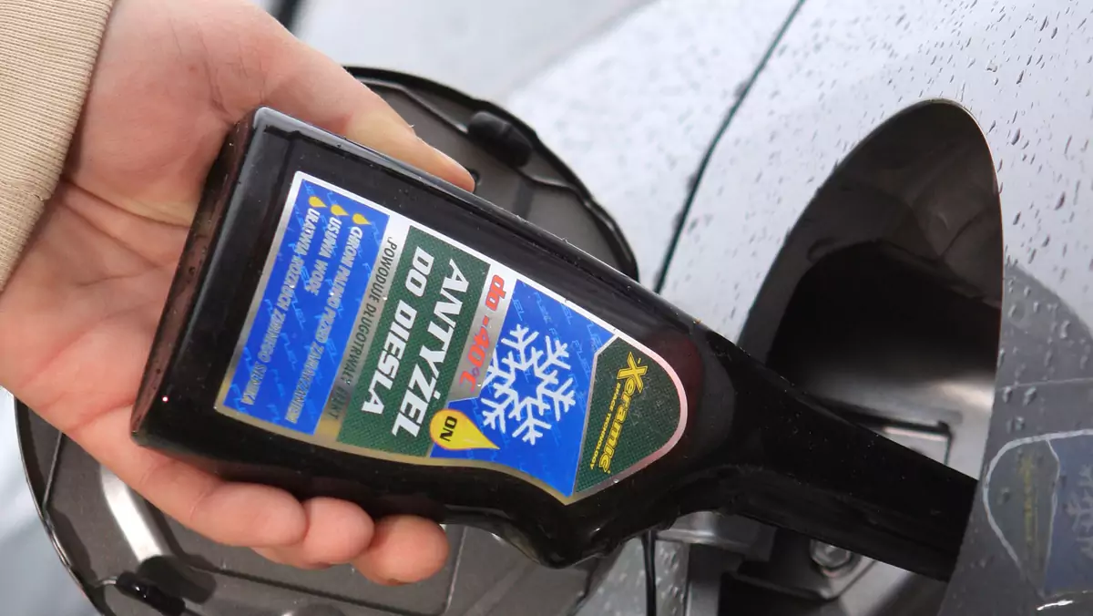 Czy zimą warto używać dodatków do paliw?