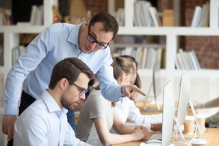 Co to jest mobbing w pracy i jakie są jego skutki prawne?