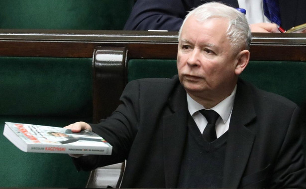 Kaczyński wysyła wezwania przedsądowe. Dostała je Platforma oraz Ryszard Petru