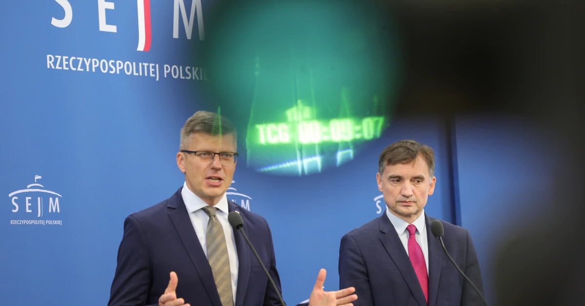 PiS złoży zawiadomienie o podejrzeniu popełnienia przestępstwa. "Polityczne widzimisie"