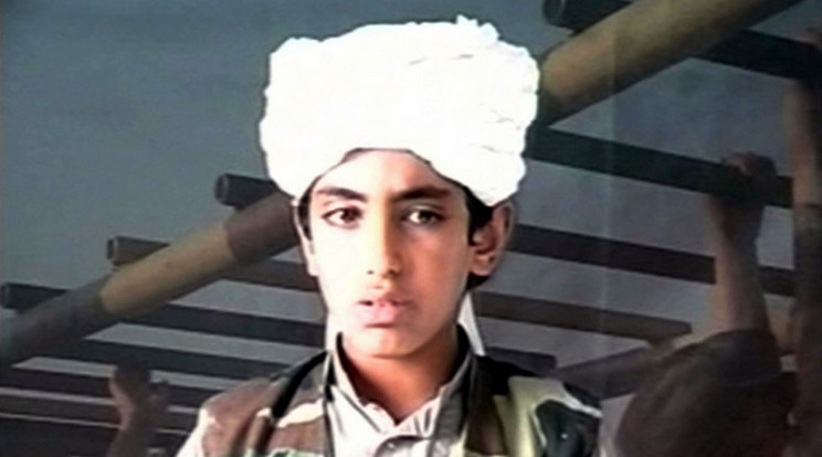 Hamza bin Laden egy 2001-ben készült propagandavideóból kivágott képen /Fotó: Northfoto